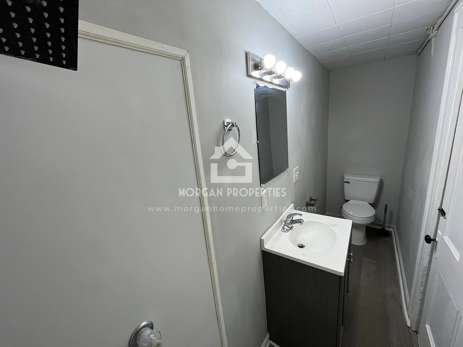702 W 5TH ST #3 - - — Photo 4