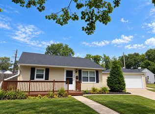 106 Buell Ct, Aurora, IL 60506
