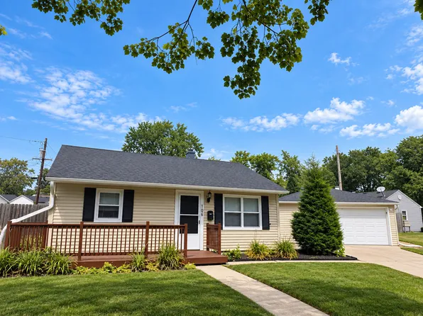 106 Buell Ct, Aurora, IL 60506