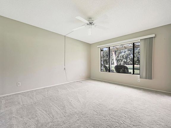 4th image of 40953 Inverness Way