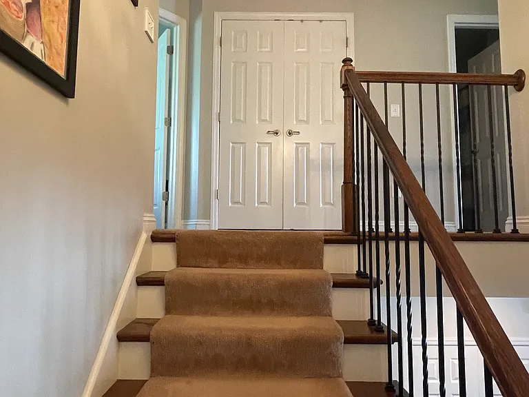 574 E Vanderbilt Dr — Photo 32