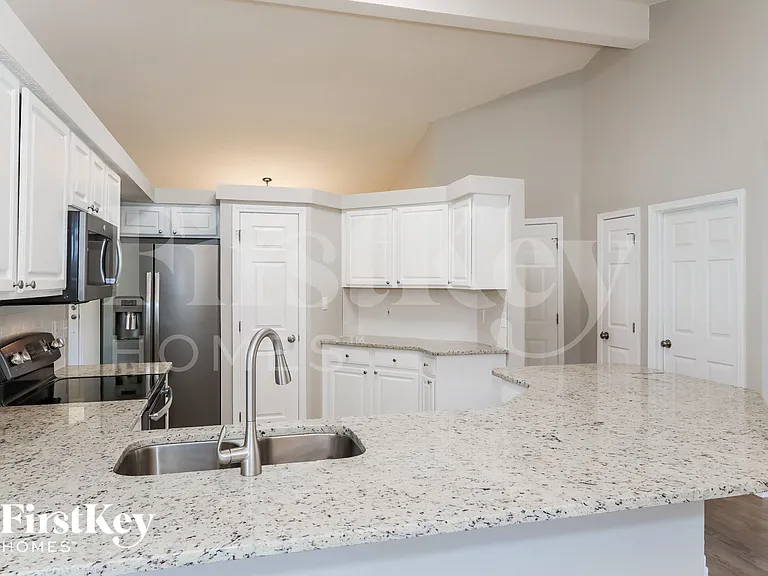 2479 Moon Harbor Way — Photo 5
