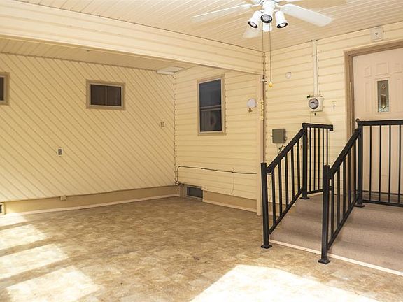 4th image of 746 E 6th Street