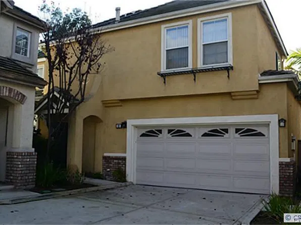 88 Bloomfield Ln, Rancho Santa Margarita, CA 92688