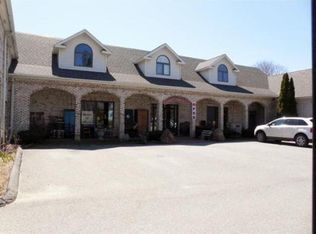 21 Main St, Sturbridge, MA 01566