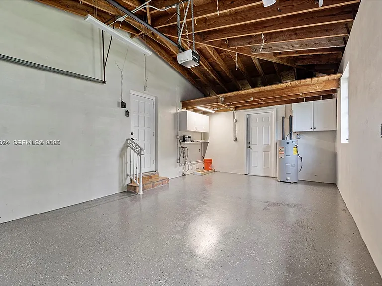 516 Gerona Ave — Photo 26