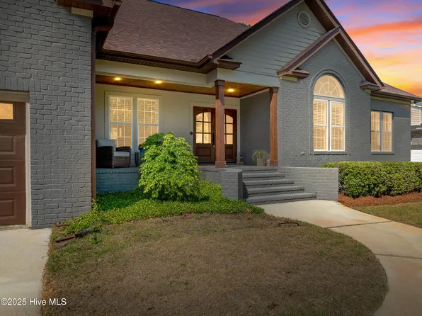 2592 St James Drive SE, Southport, NC 28461