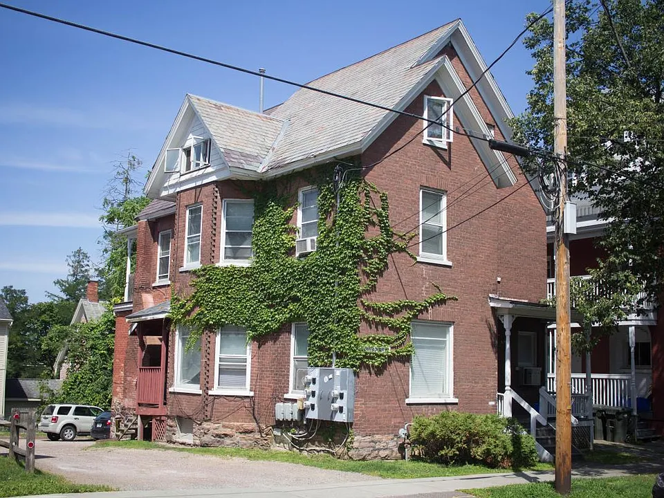 121 S Willard St #4