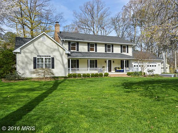 2nd image of 329 W Prospect Bay Dr