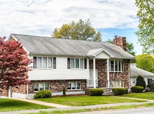 9 Skyewood Dr, Stoneham, MA 02180