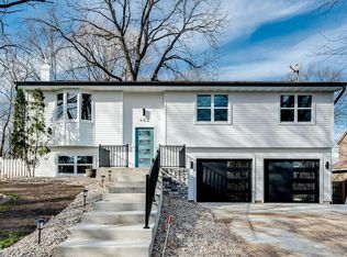602 Glencoe Rd, Excelsior, MN 55331