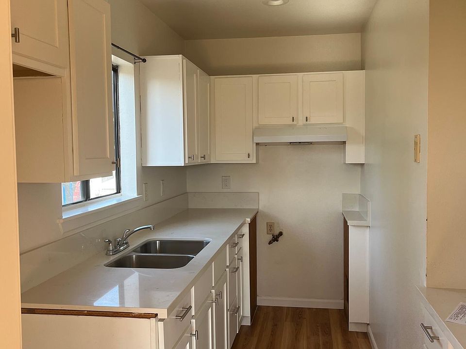 1st image of 326 Temple Ave #B