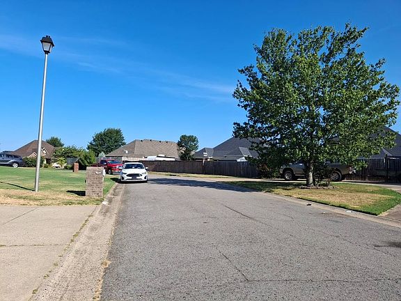 4th image of 2845 Gulfshore Dr