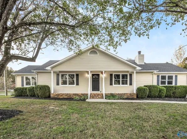 185 Cathy Dr, New Market, AL 35761