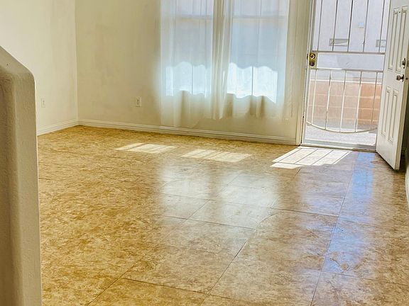 5th image of 9656 Villa La Mora Ave