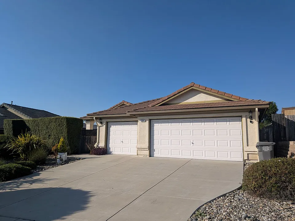 224 Ash Ave