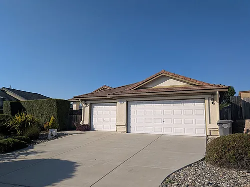224 Ash Ave Photo 1