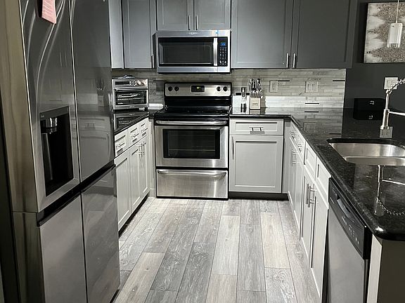 5th image of 3102 Kings Rd #3201