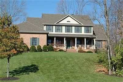 1st image of 8242 Old Woods Ct
