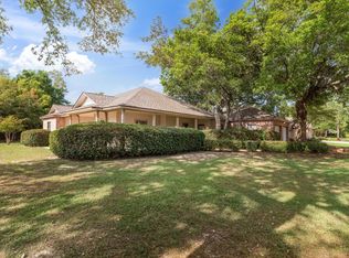 6765 Castlewood St, Navarre, FL 32566