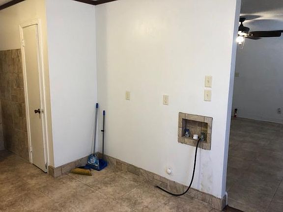 5th image of 1430 S Theobald St