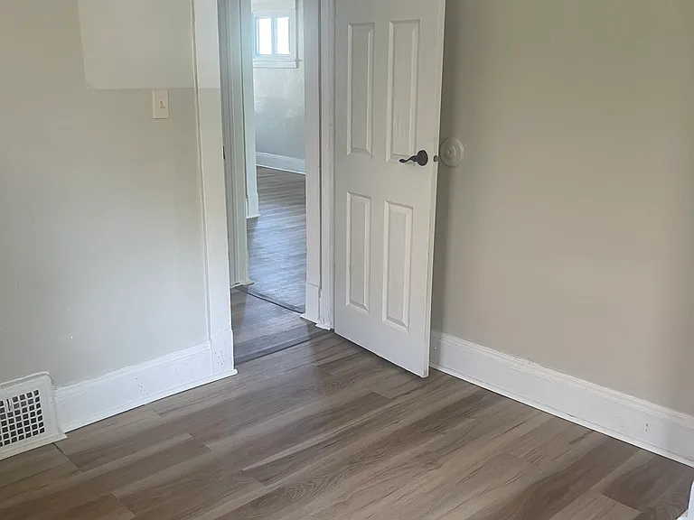 12516 Griffing Ave #2 — Photo 11