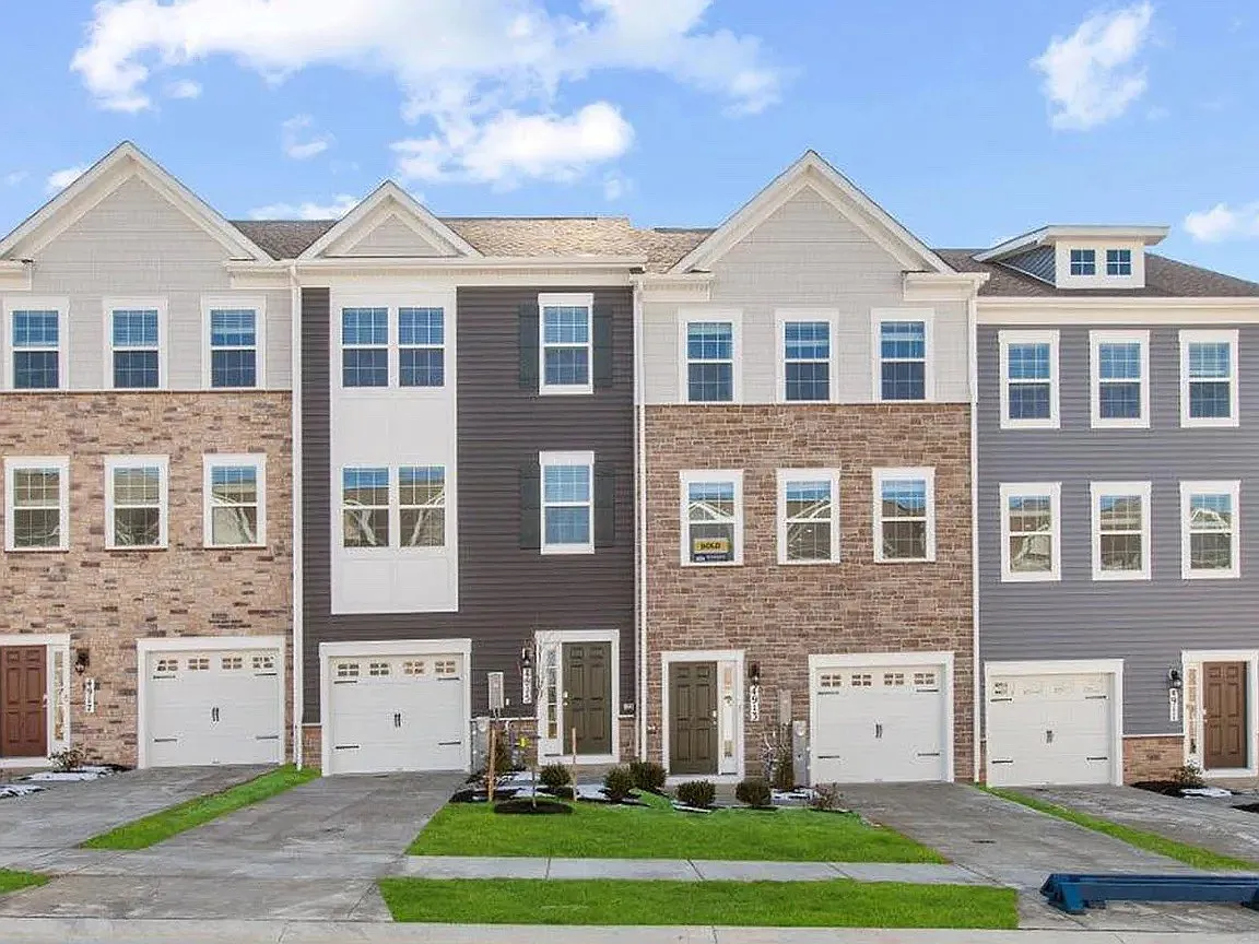 4 bed, 3.5 bath, 1970 sqft, $3,200 — Photo 1
