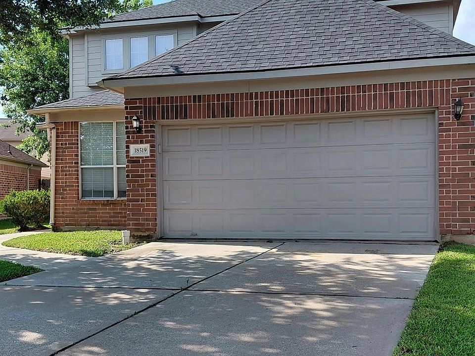 1st image of 18519 Knob Hill Lake Ln