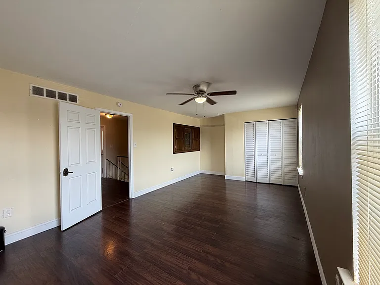 8413 Lyons Pl — Photo 9