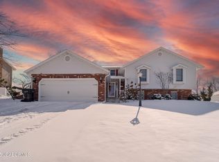 4705 Woods Xing, Jefferson City, MO 65109