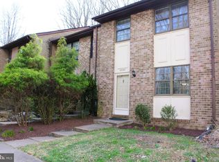 2020 Headlands Cir, Reston, VA 20191