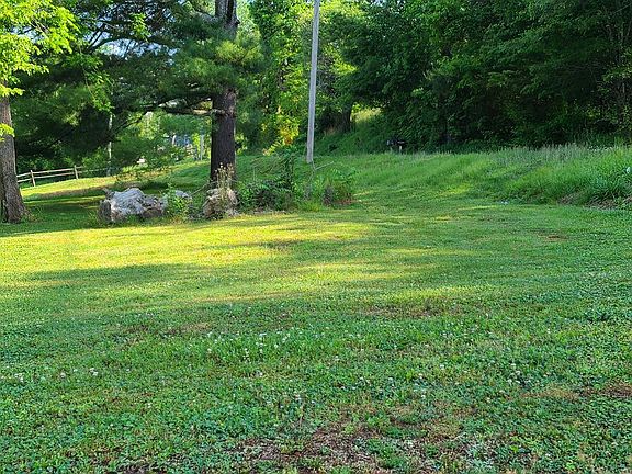 5th image of 465 Lyle St Lot 2A