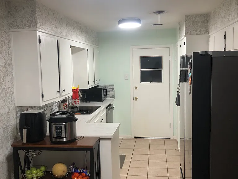 1502 Yorktown Dr #D — Photo 9