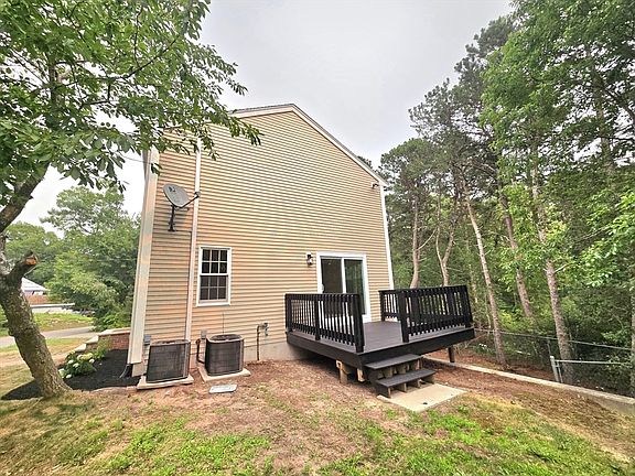 3rd image of 3 Sandpiper Ln