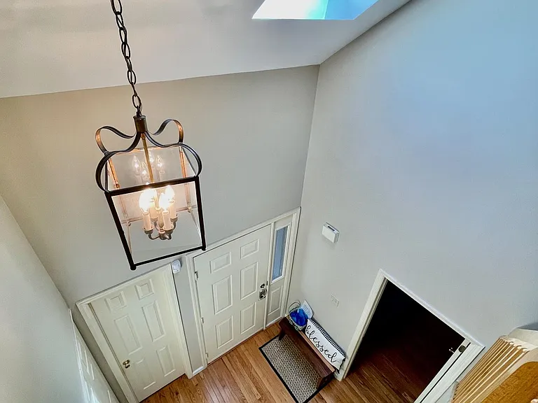 2 Hawthorne Pl — Photo 11