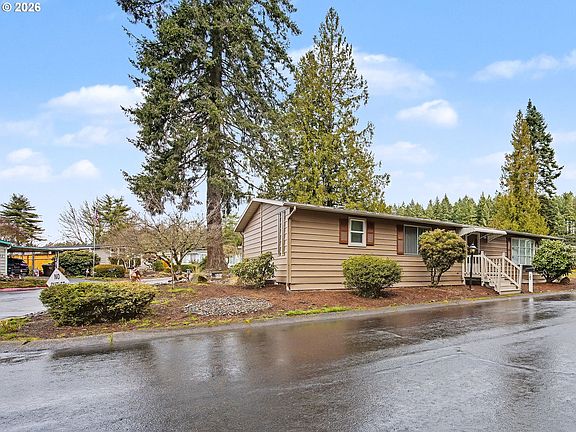 3rd image of 100 SW 195th Ave