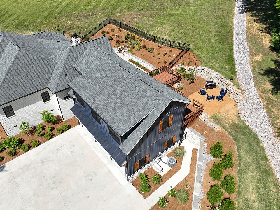 7th image of 6659 Pinkston Rd