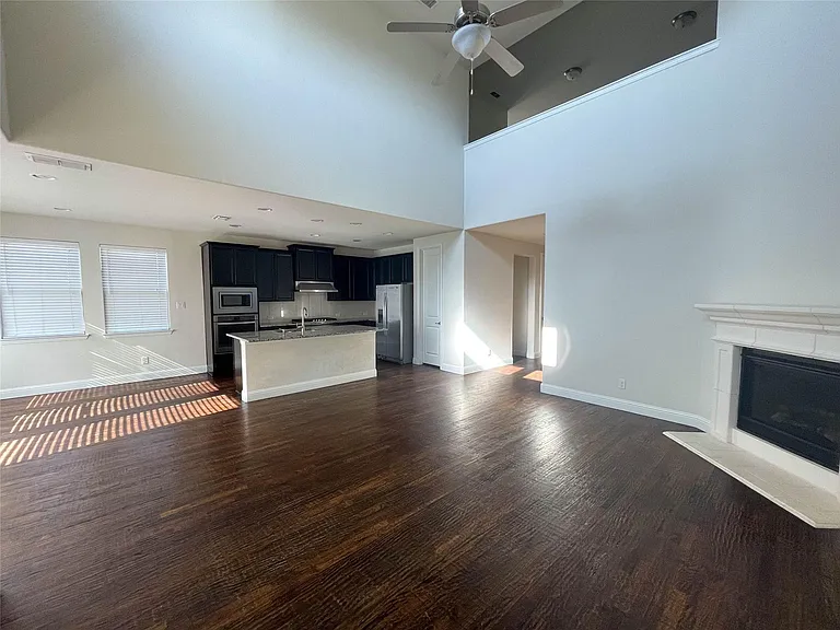 723 Callaway Dr — Photo 17