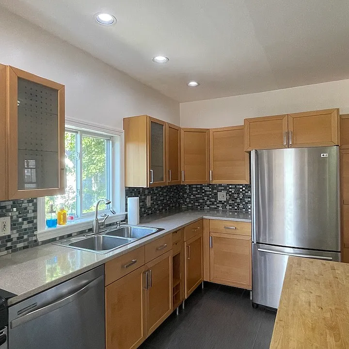 16 Gould Ave #2