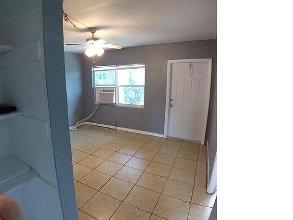 4th image of 911 NW 12th Ave
