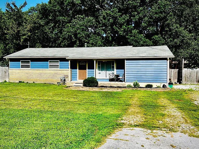 650 S Ray Ave — Photo 15