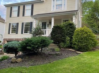 236 Valley Park Dr, Pittsburgh, PA