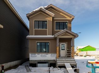 19512 30th Ave NW, Edmonton, AB T6M1M2