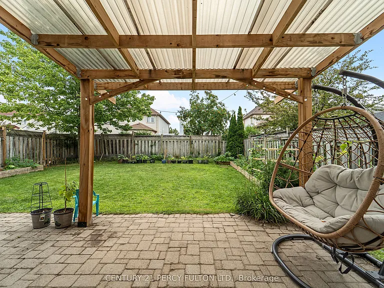 35 Weldon St — Photo 28