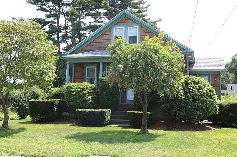 1st image of 28 Anoka Ave