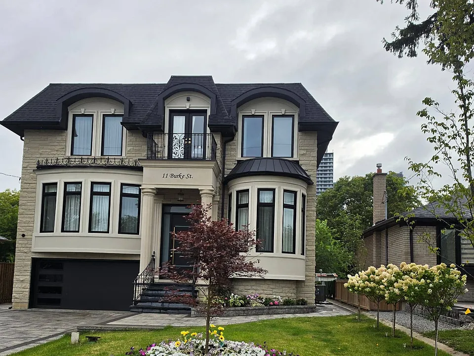 11 Burke St #LOWER LEVEL