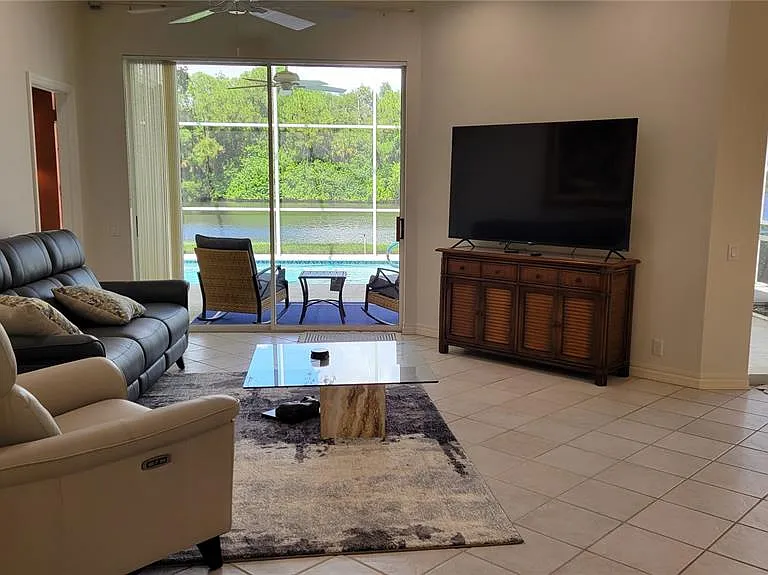 7557 Fairlinks Ct — Photo 13