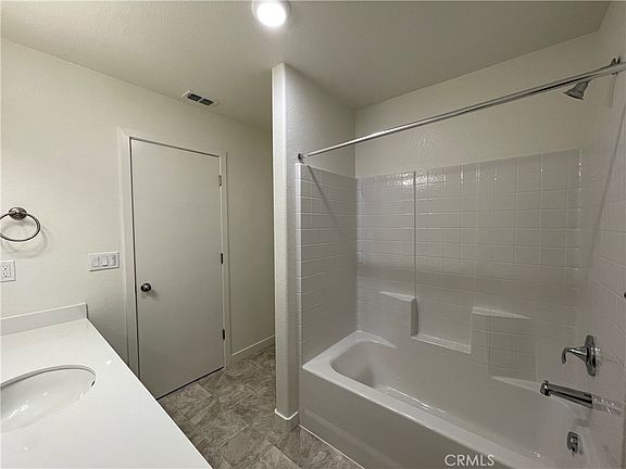 3rd image of 732 Stone Ridge East Ave