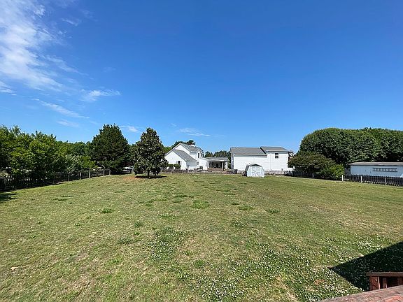 2nd image of 103 Lynnville Ct