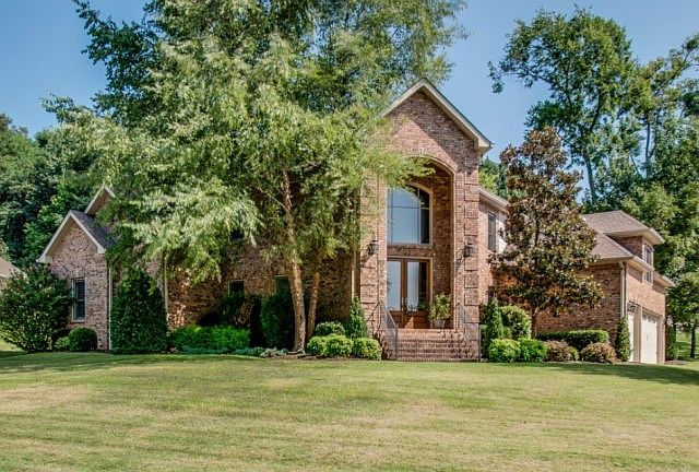 1st image of 800 Wonderland Ct